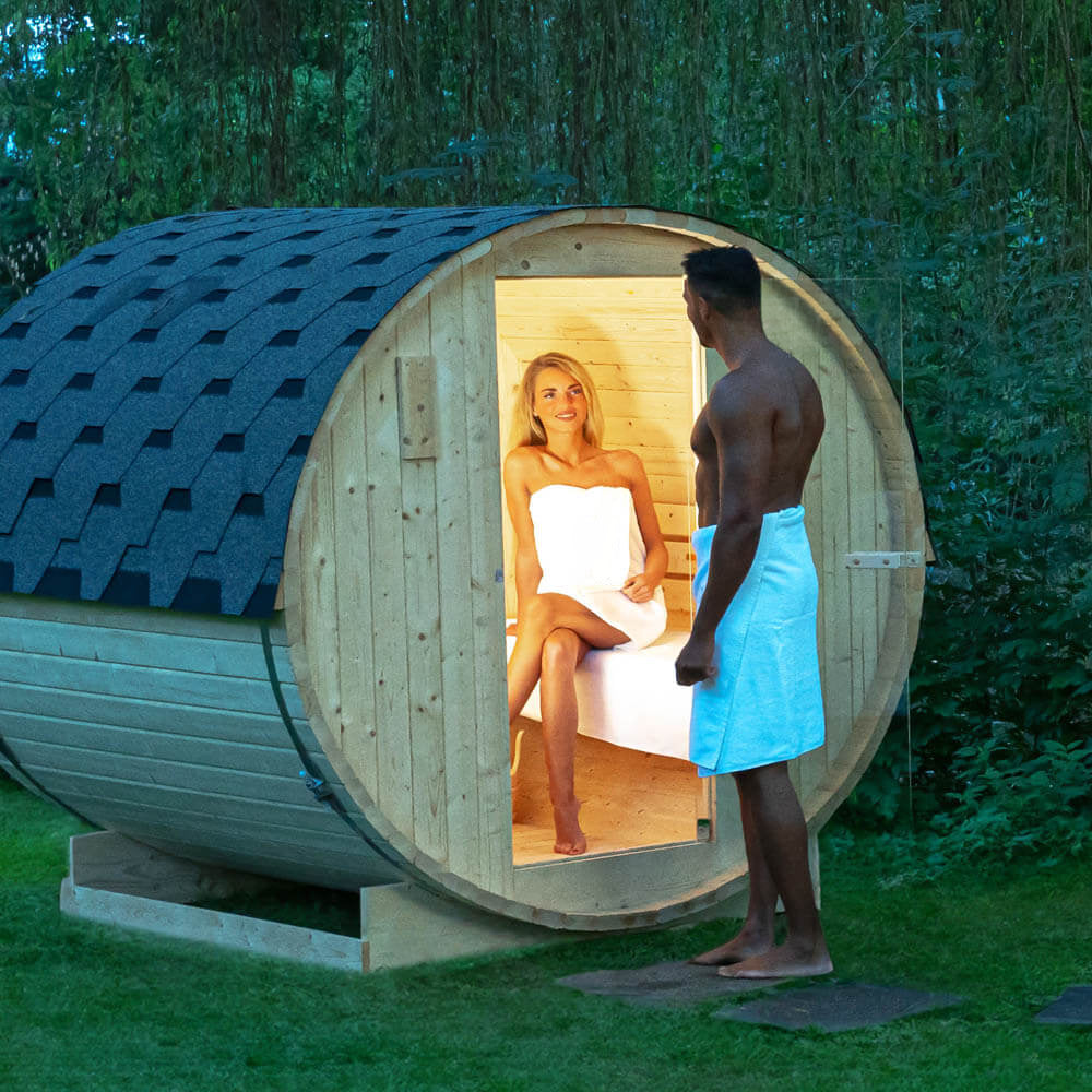 Outdoor Fasssauna - 195 x 180 cm für 4 Personen