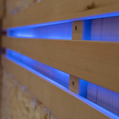 Traditionelle Sauna mit Kunststeinwand - 200 x 200 cm für 6 Personen