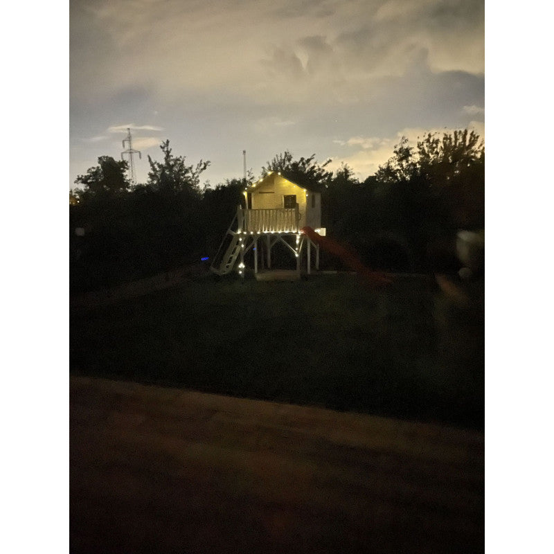 Spielhaus „Tayo“ aus Holz – 150 cm Podest, 3 m Rutsche, Plexiglas-Fenster, EN 71/TÜV