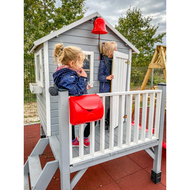 Spielhaus „Tobi Plus“ aus Holz – mit HDPE-Rutsche, Podest 57 cm, EN71/TÜV, 125×178×211 cm