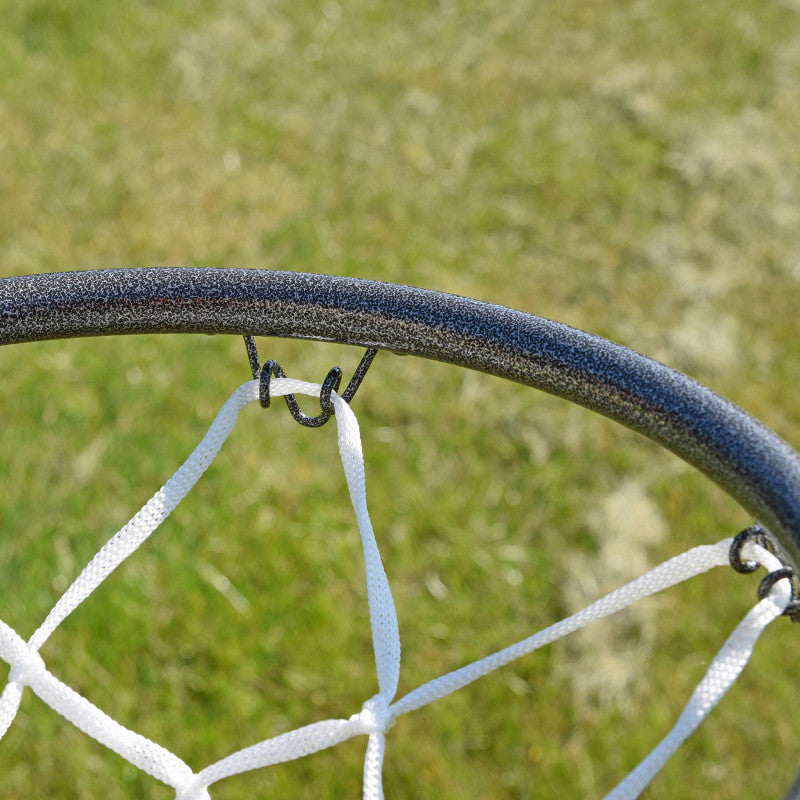 Spielplatz „Maxo Green“ aus pulverbeschichtetem Metall – Doppelschaukel, Einzelschaukel & Basketballkorb, 216×180×195 cm