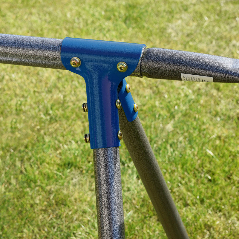 Spielplatz „Maxo Blue“ aus pulverbeschichtetem Metall – Doppelschaukel, Einzelschaukel & Basketballkorb, 216×180×195 cm