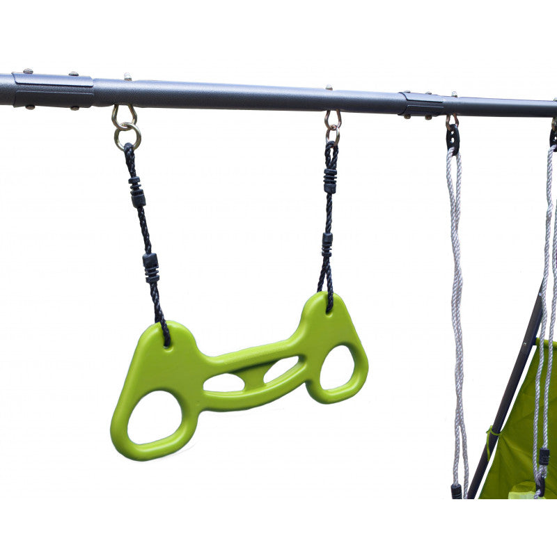 Spielplatz „Maxo XXL“ aus pulverbeschichtetem Metall – mit Rutsche, Trapez & Doppelschaukel, 480×195 cm, hellgrün