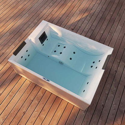 Outdoor Whirlpool optional mit Treppe und Thermoabdeckung - 190 x 140 cm für 2 Personen