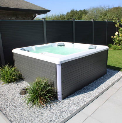Outdoor Whirlpool optional mit Treppe und Thermoabdeckung - 207 x 207 cm für 5 Personen